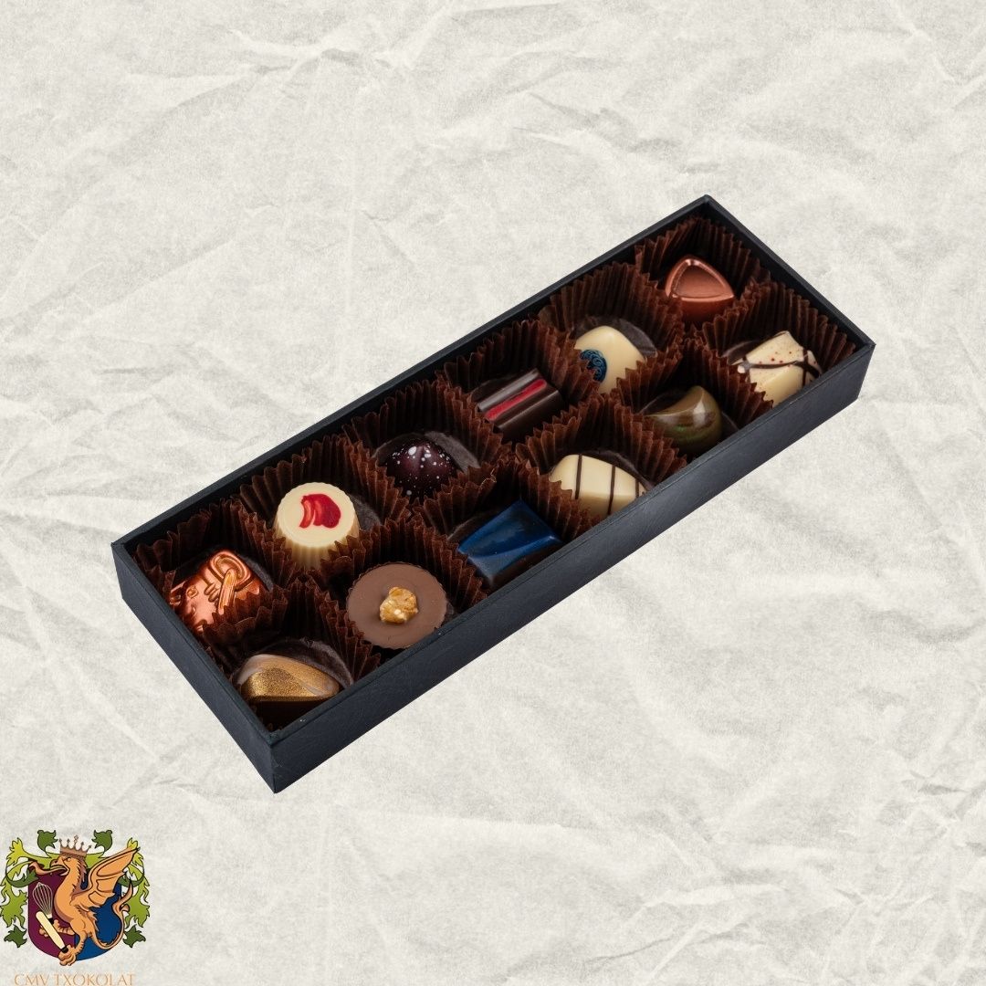 SIGNATURE PRALINES Box of 12 | Our Market